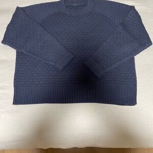 Women’s heather navy sweater size M/L